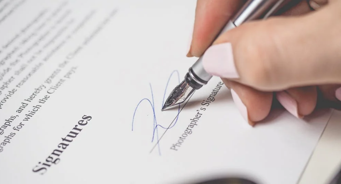 Can I Modify or Terminate a Commercial Contract Once It’s Signed?